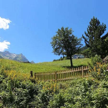 Holiday Zillertal 3000 *